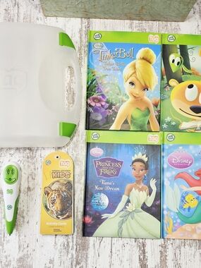 LeapFrog Tag Reading System Bundle w Pen Carrying Case 4 Books & Activity Cards